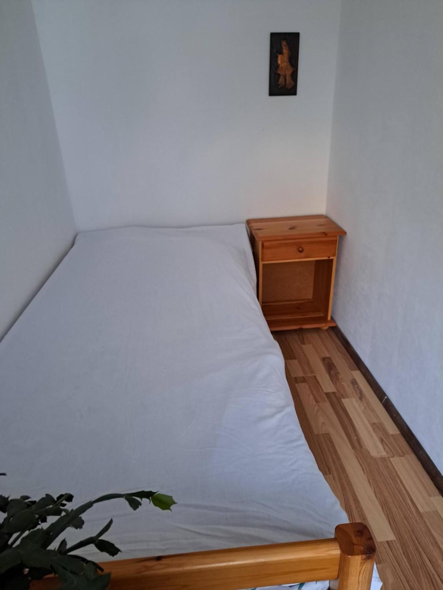 Hikers Hut Hisar * Podbrdo